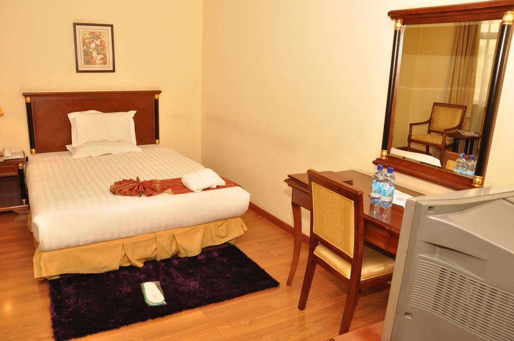 Churchill Addis Ababa Hotel Chambre photo
