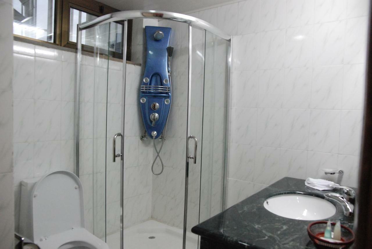 Churchill Addis Ababa Hotel Extérieur photo